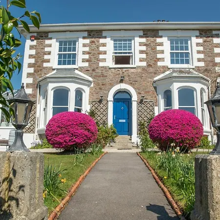 Ivy House Cornwall Bed & Breakfast