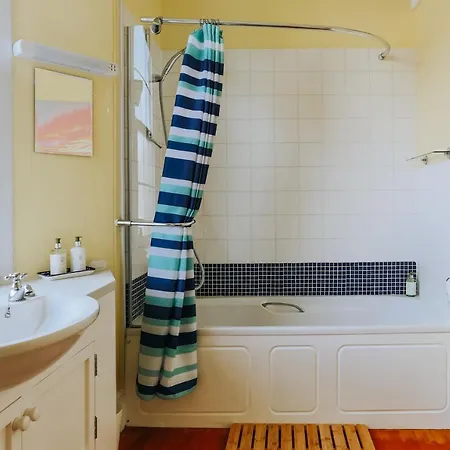 Ivy House Cornwall 3*